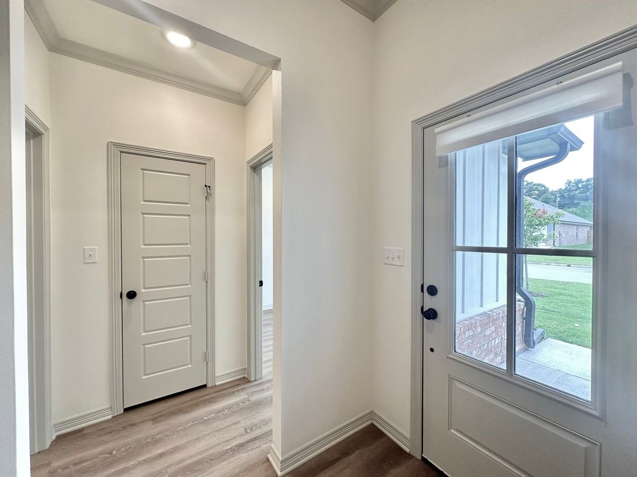 3048 Legacy Cir - Photo 3 of 27