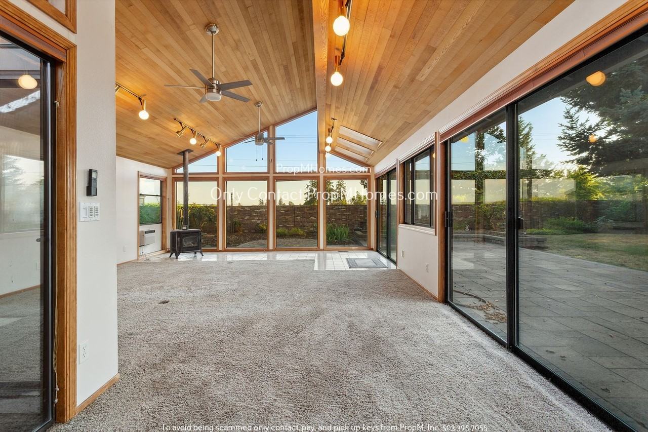 7030 Sw Molalla Bend Rd - Photo 2 of 29