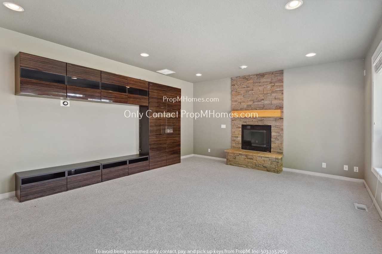 16117 Se Eider Ct - Photo 5 of 34