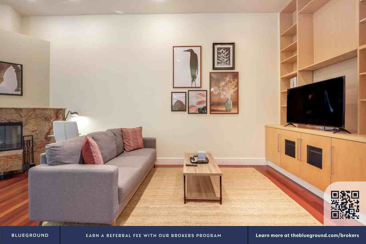 696 De Haro St #1611 - Photo 4 of 18