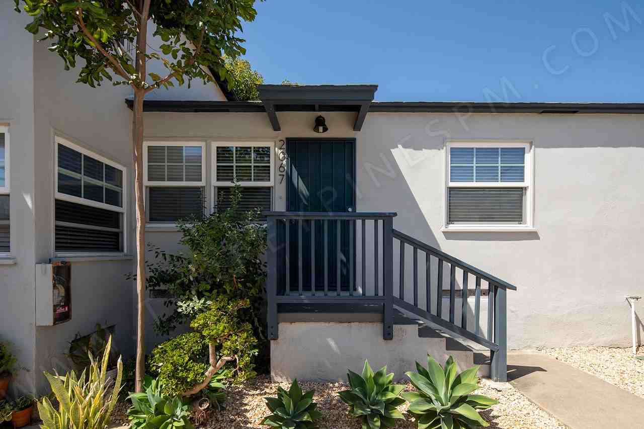 2067 Emerald St - Photo 4 of 19