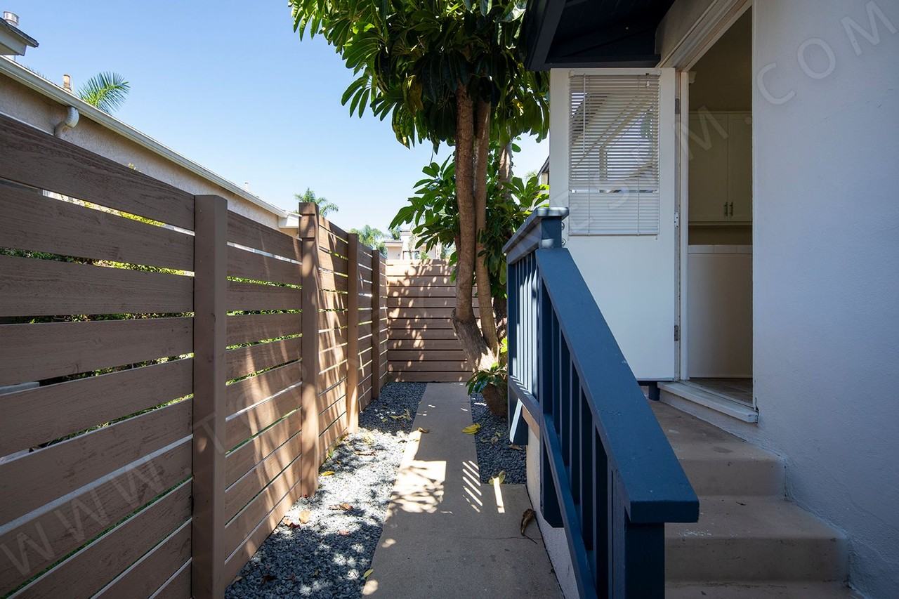 2067 Emerald St - Photo 6 of 19