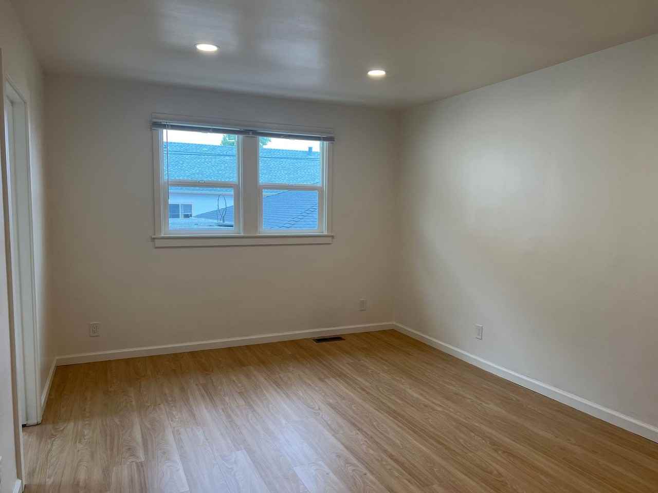 Larkin (492) - Photo 3 of 11