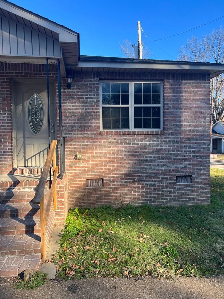 603 Church St Apt B4 #B4 - Photo 2 of 10
