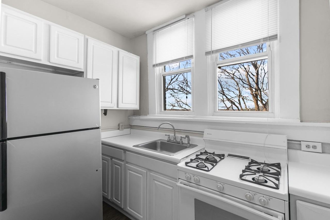 Crestview 1 - Photo 3 of 17