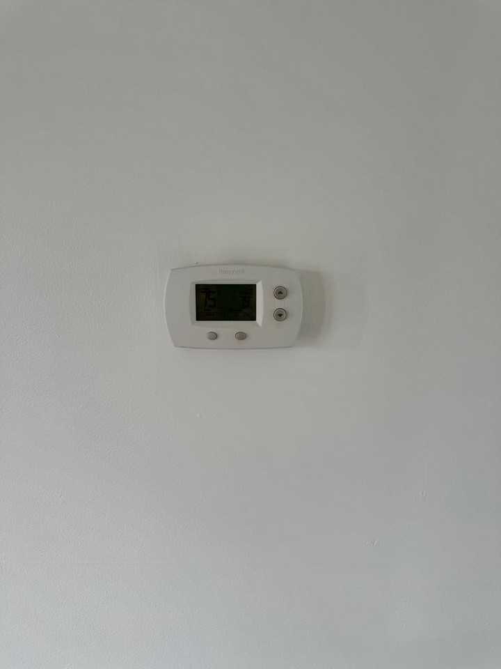 180 Oakcrest Circle - Photo 4 of 23