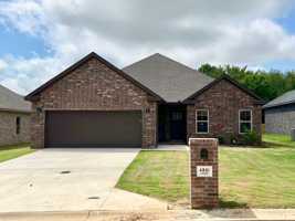 featured image of 4801 Edgemont Dr