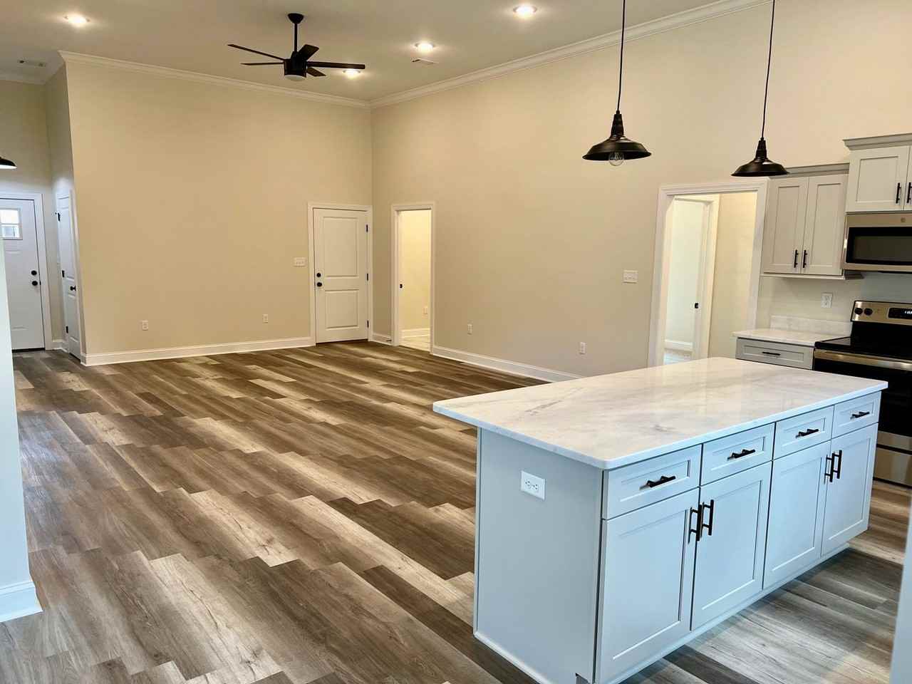 4801 Edgemont Dr - Photo 2 of 16