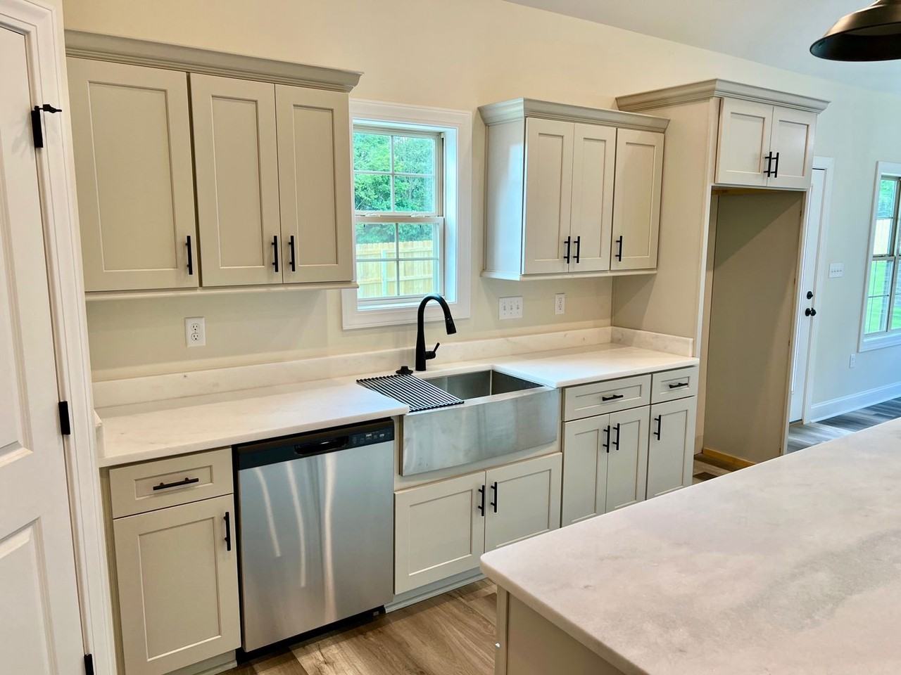 4801 Edgemont Dr - Photo 4 of 16