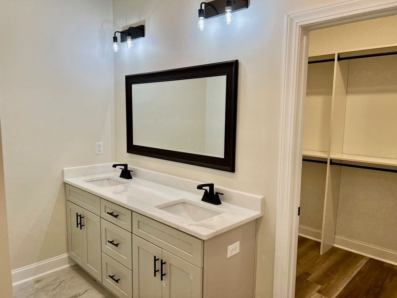 4801 Edgemont Dr - Photo 7 of 16