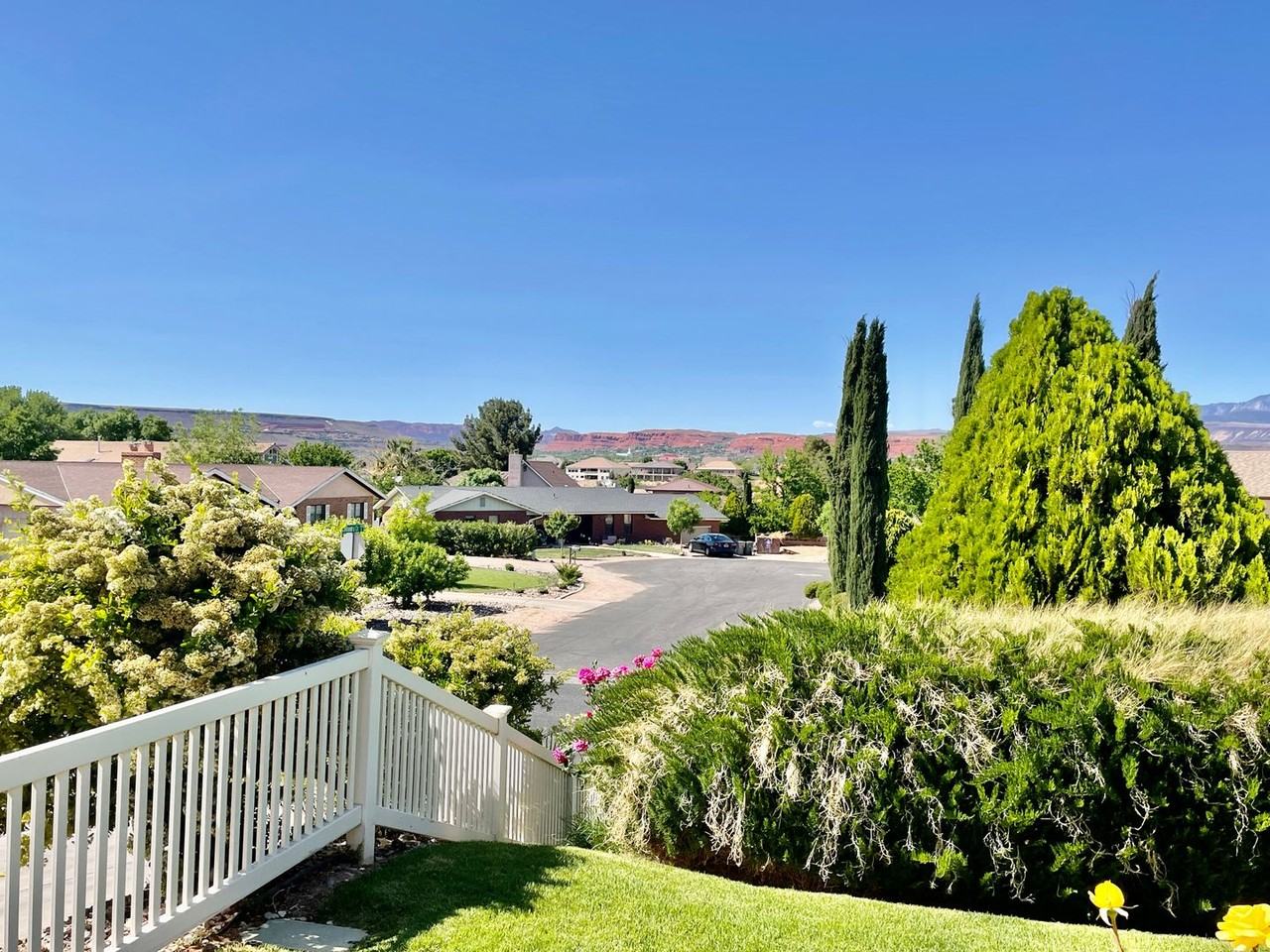 1020 E Fort Pierce Dr - Photo 2 of 29