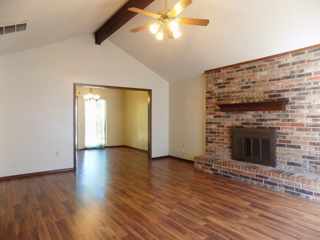 6709 Lyrewood Ct - Photo 2 of 24