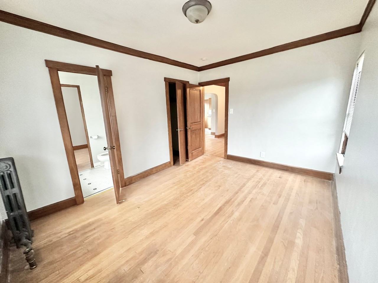 2210 Booth - Photo 3 of 13