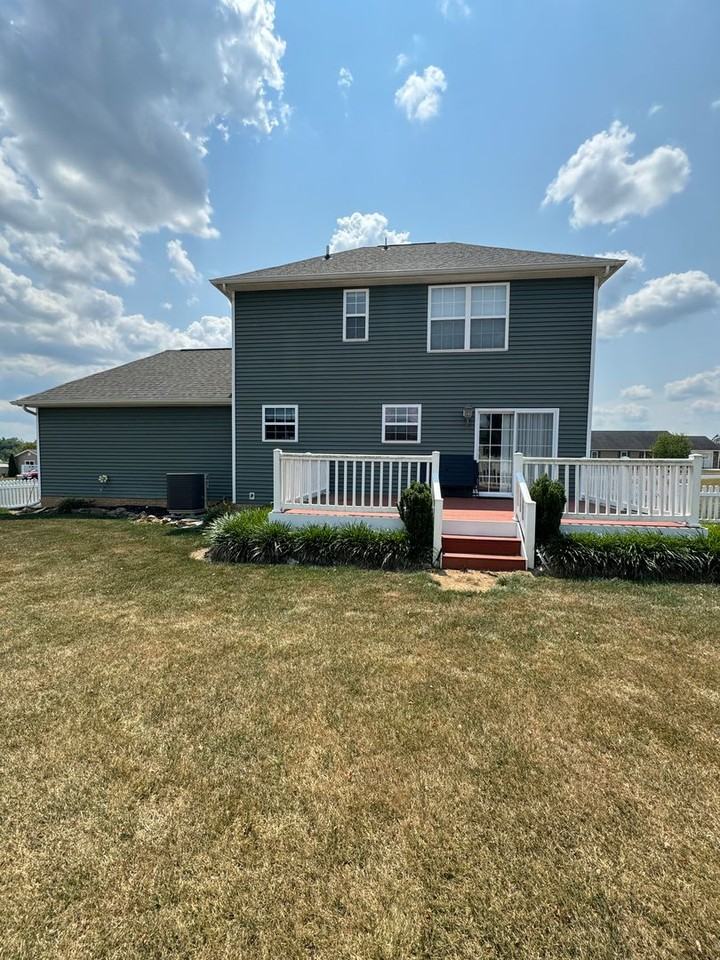 449 Acme Company St - Photo 2 of 12