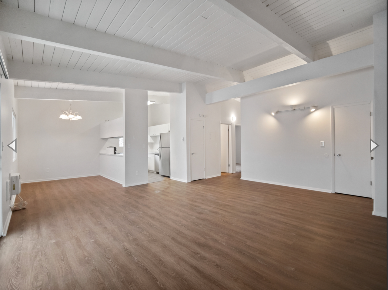 8929 E Liberty Ave - Photo 2 of 14