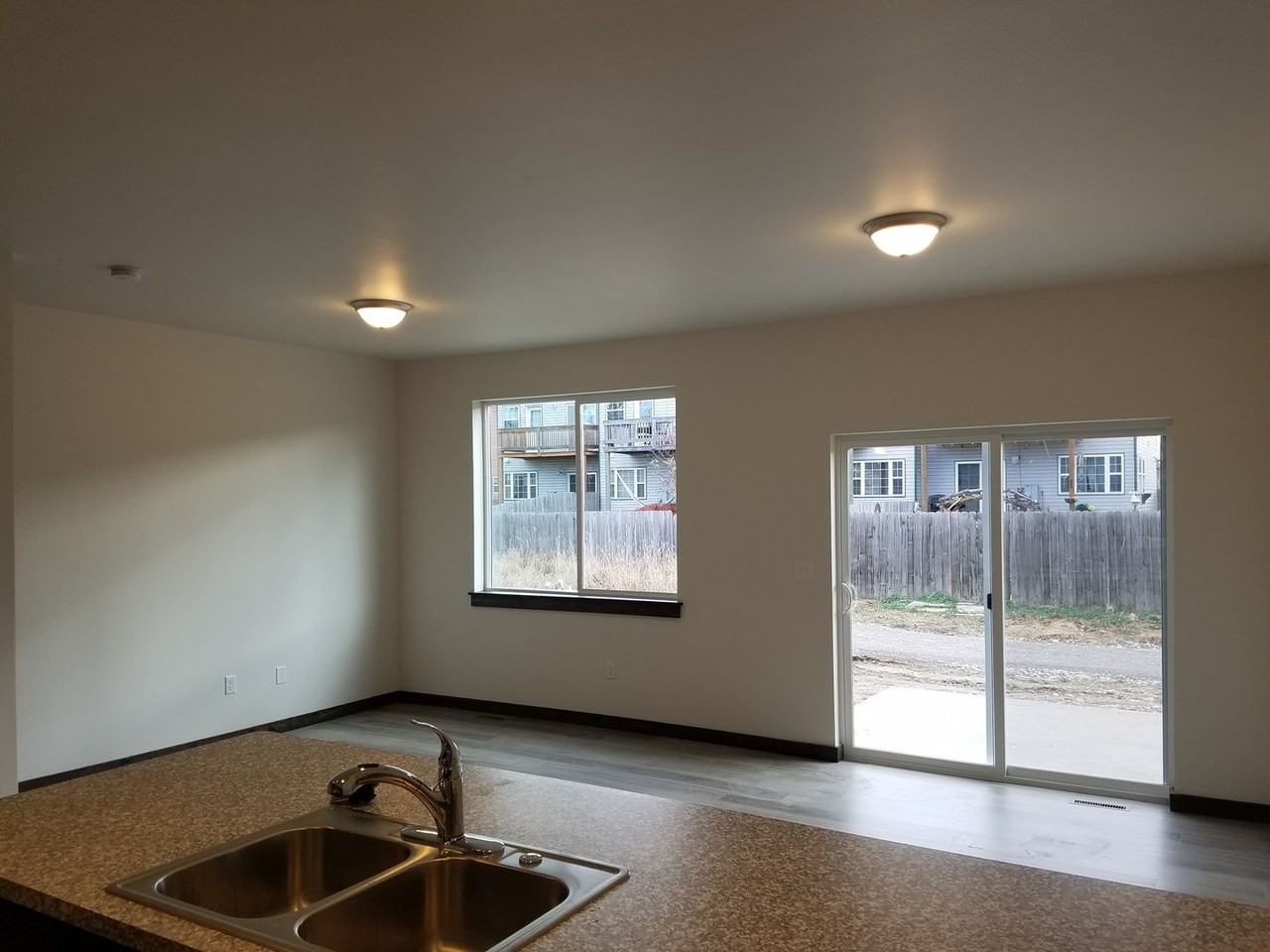 1514 Butler Creek Ave - Photo 2 of 15