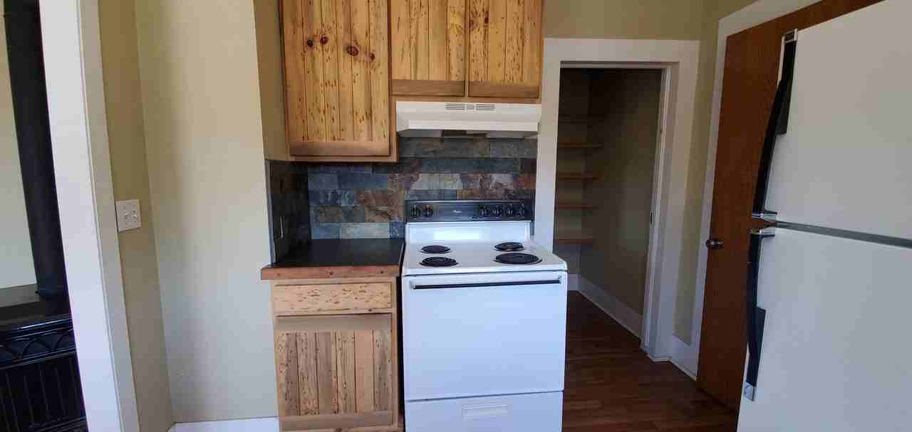 421 W Broadway St - Photo 2 of 12