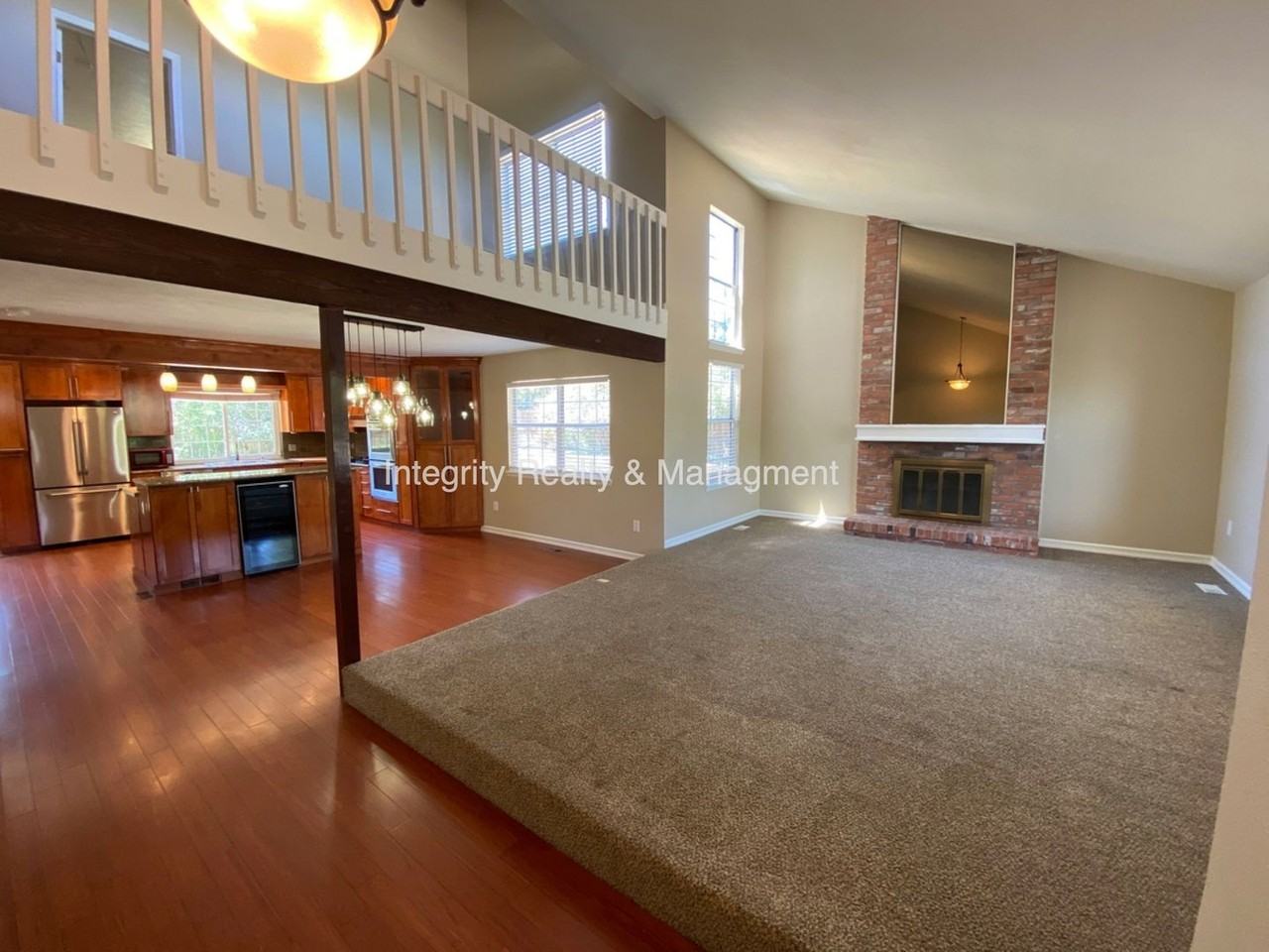 8190 S Monaco Cir - Photo 3 of 37