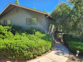 2341 N Oakmont Dr - Photo 1 of 1