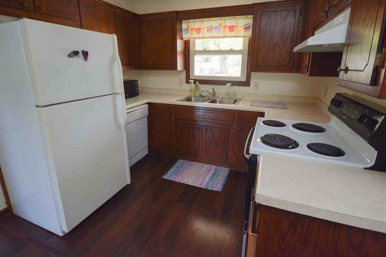 4718 13th Ave Nw - Photo 5 of 11