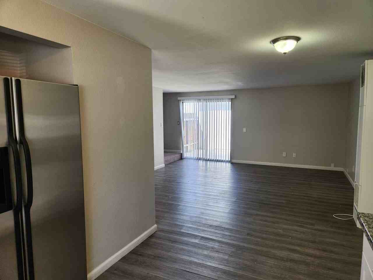 1331 Green Ct N - Photo 5 of 13