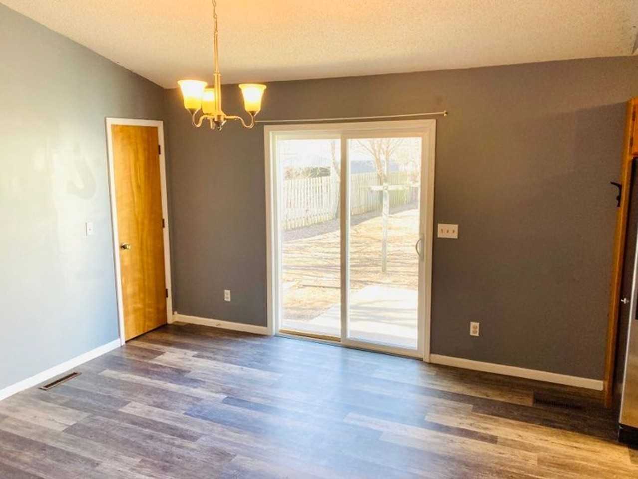 1604 Hale Dr - Photo 3 of 17