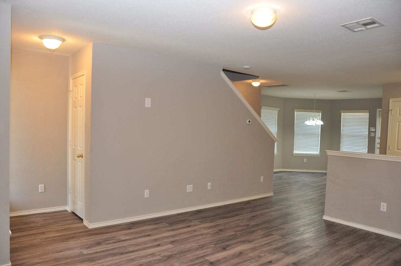 1328 Davis Mountain Loop - Photo 5 of 20
