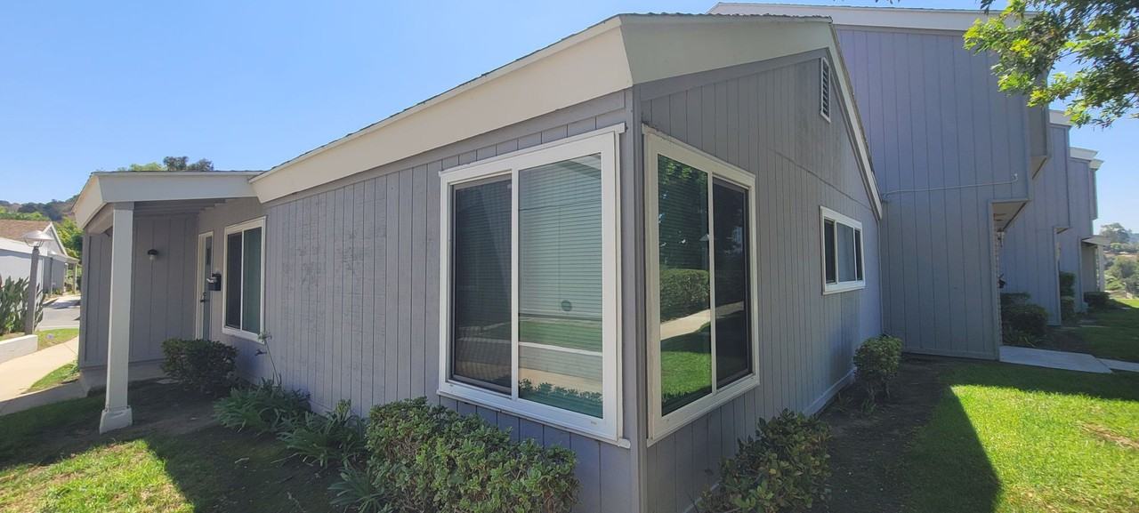 1017 Quiet Creek Ln - Photo 5 of 36