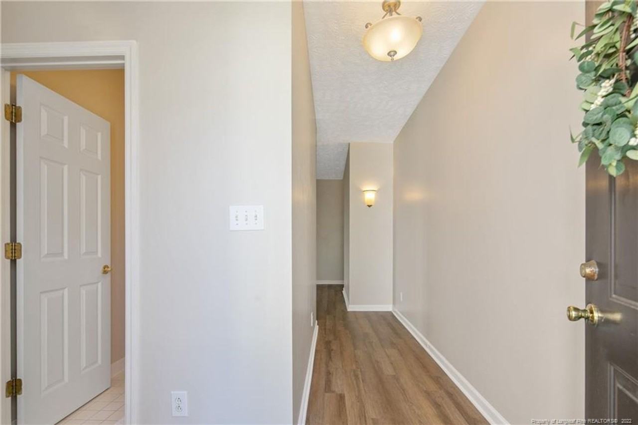 1535 Dixon Dr - Photo 4 of 50