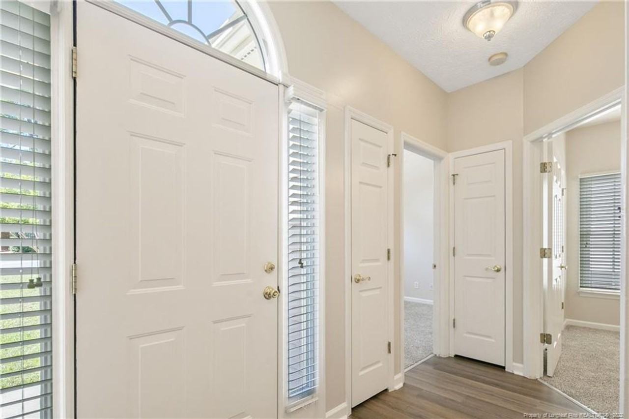1535 Dixon Dr - Photo 5 of 50