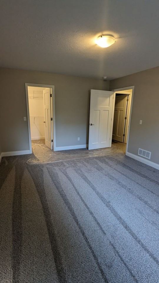 652 Treadway Blvd - Photo 6 of 10