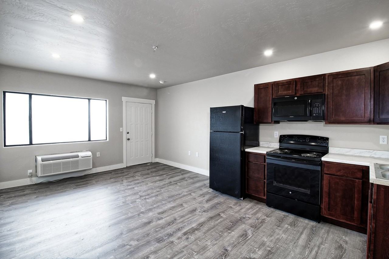 1225 North 23rd St - Photo 4 of 7