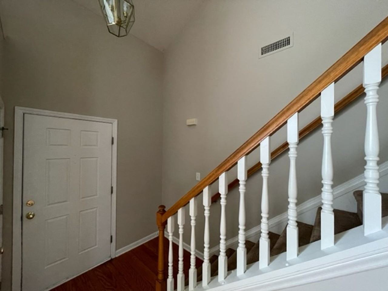 1031 Mosstree Dr - Photo 2 of 22