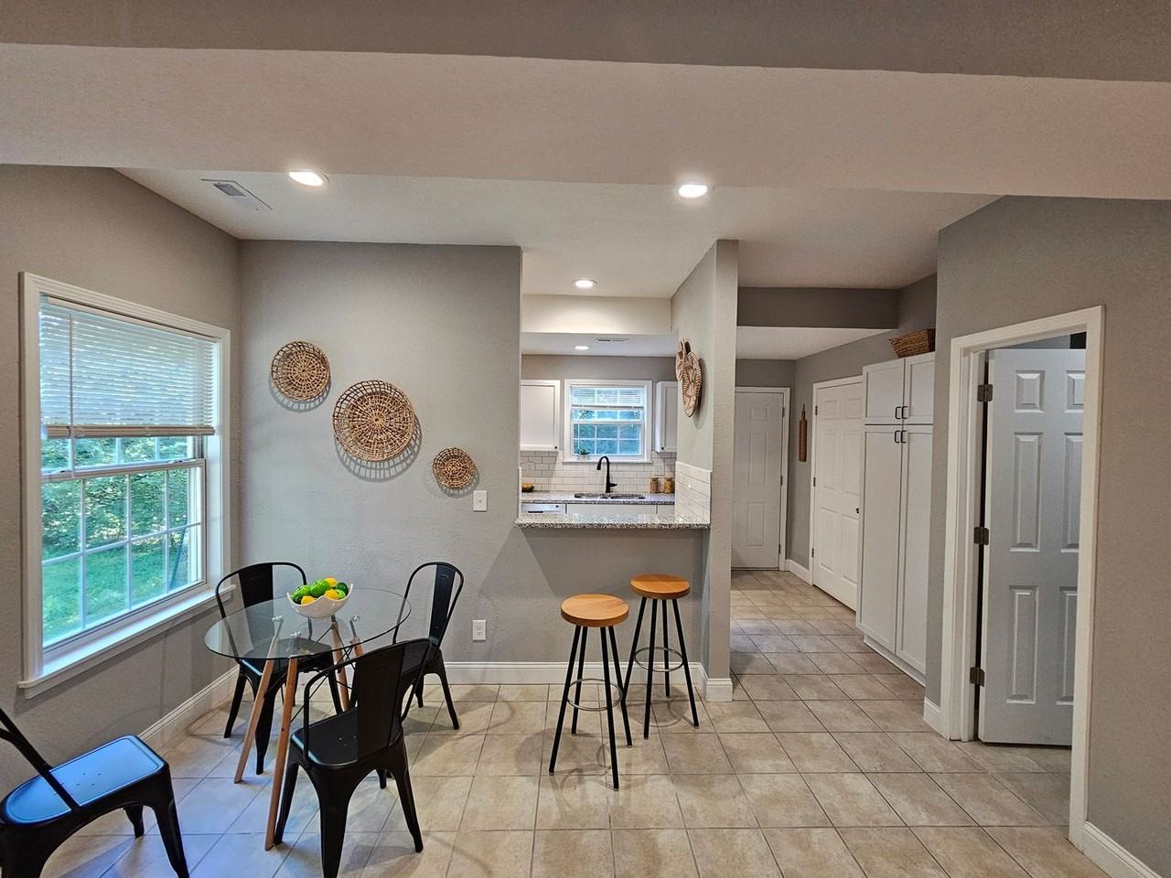 1416 Maple Lane - Photo 6 of 32