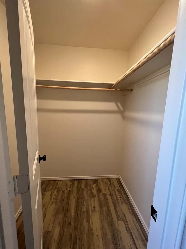 214 Guava Avenue - Photo 7 of 10