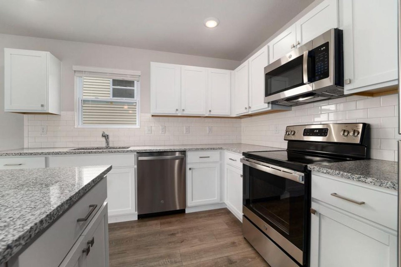 314 S West Ave - Photo 3 of 26