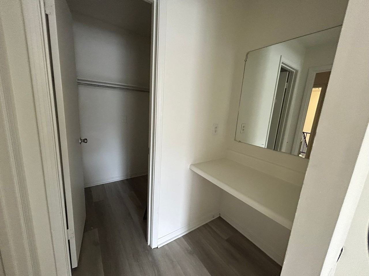 818 Lesa St - Photo 7 of 10