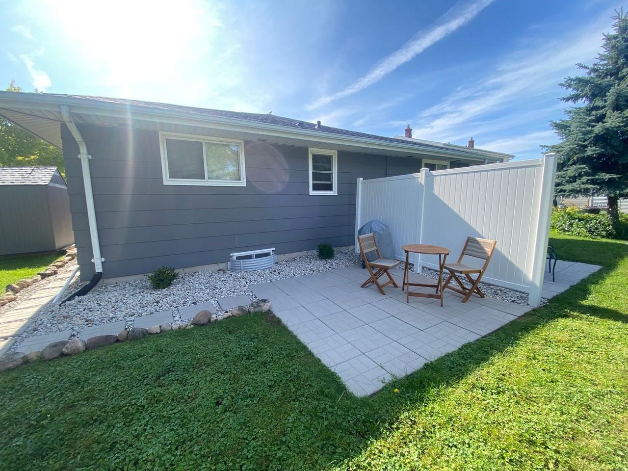 968 Grove St - Photo 3 of 12