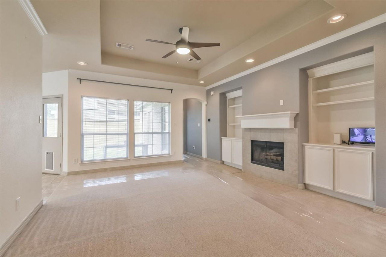 10909 Redbird - Photo 5 of 29