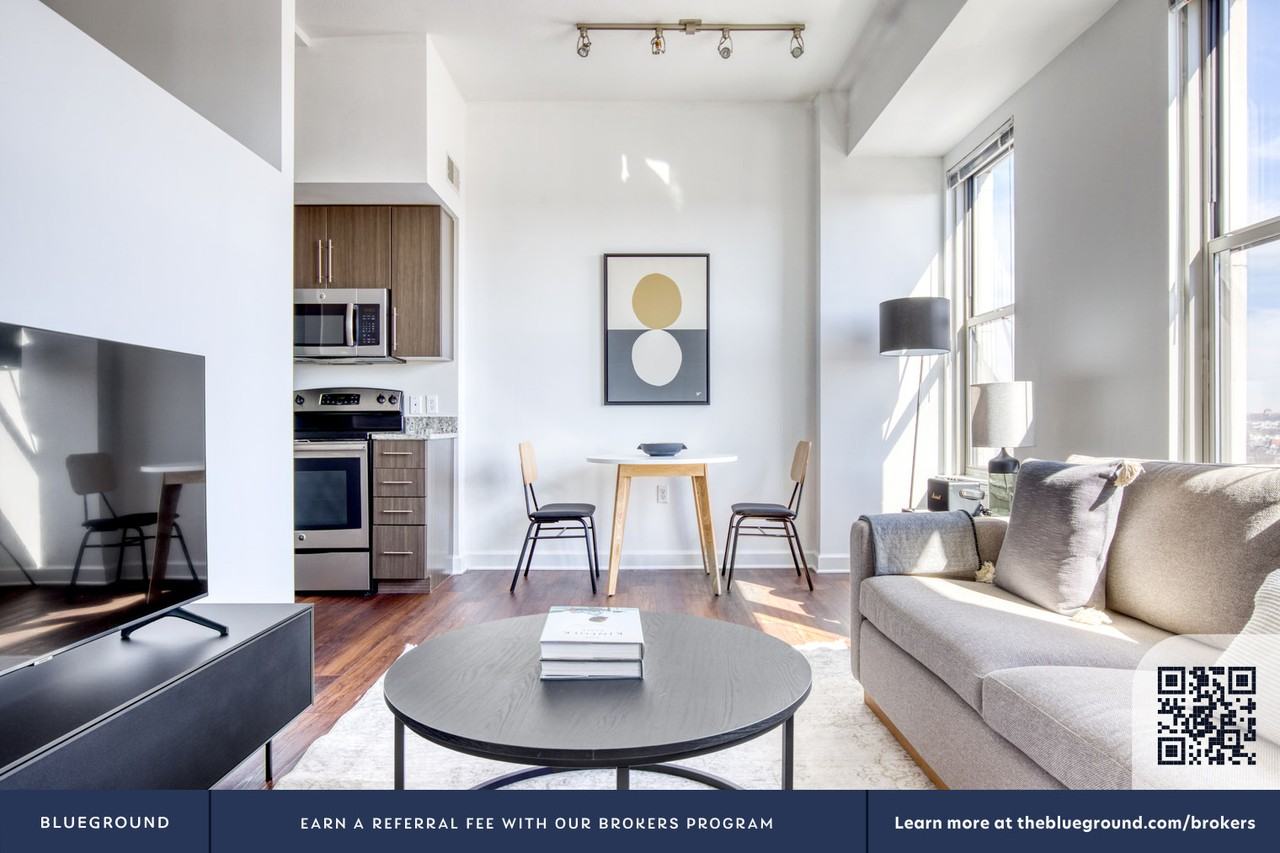 1550 7th Street Northwest - Photo 5 of 74