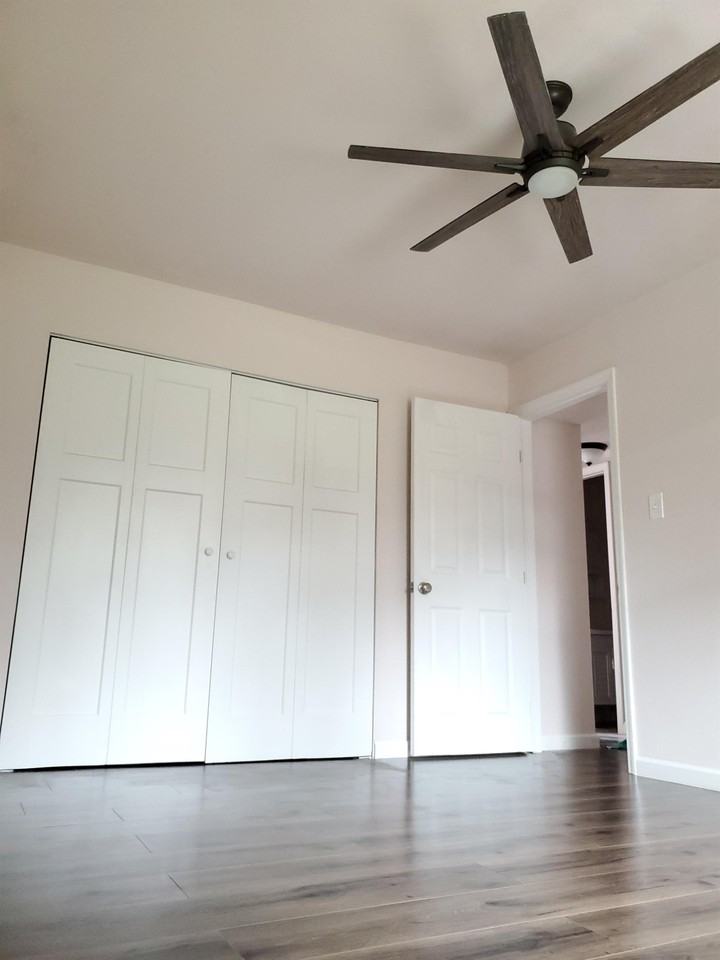 1086 Clinton Road - Photo 5 of 36