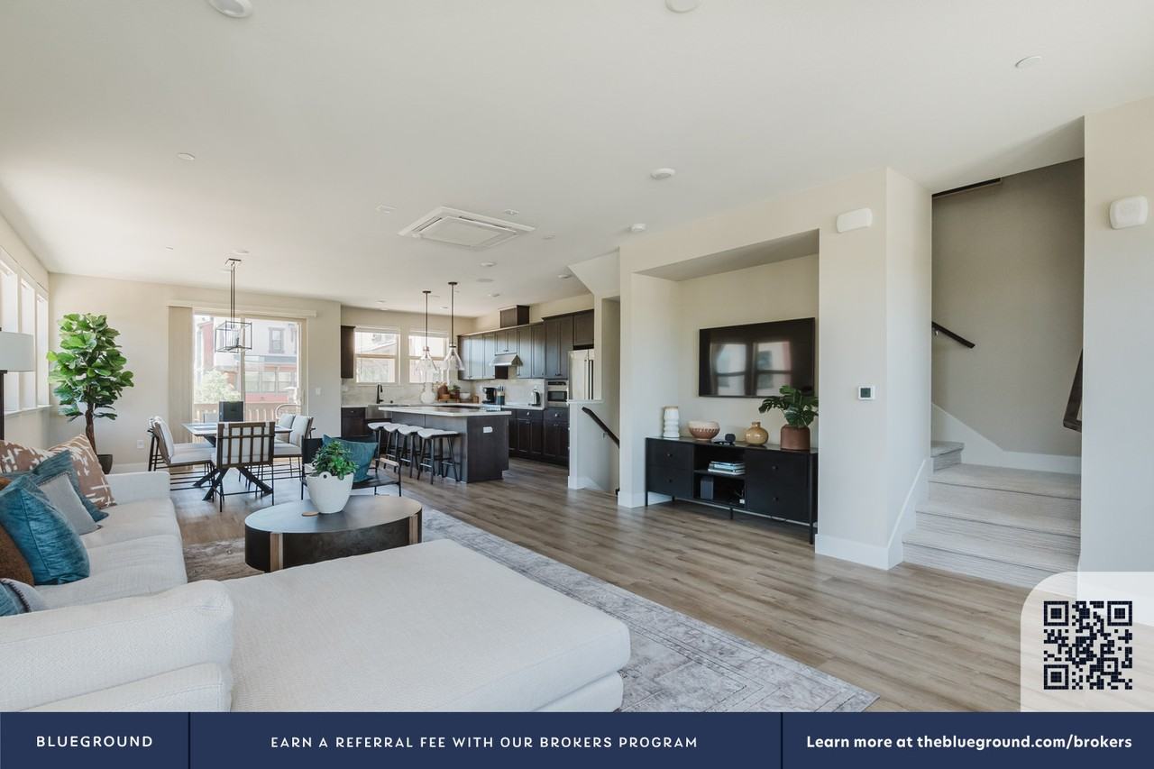 922 Magnolia Ter #1734 - Photo 5 of 30