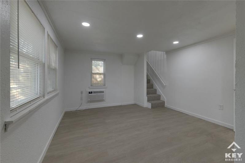 2021 N Jackson Ave - Photo 2 of 12