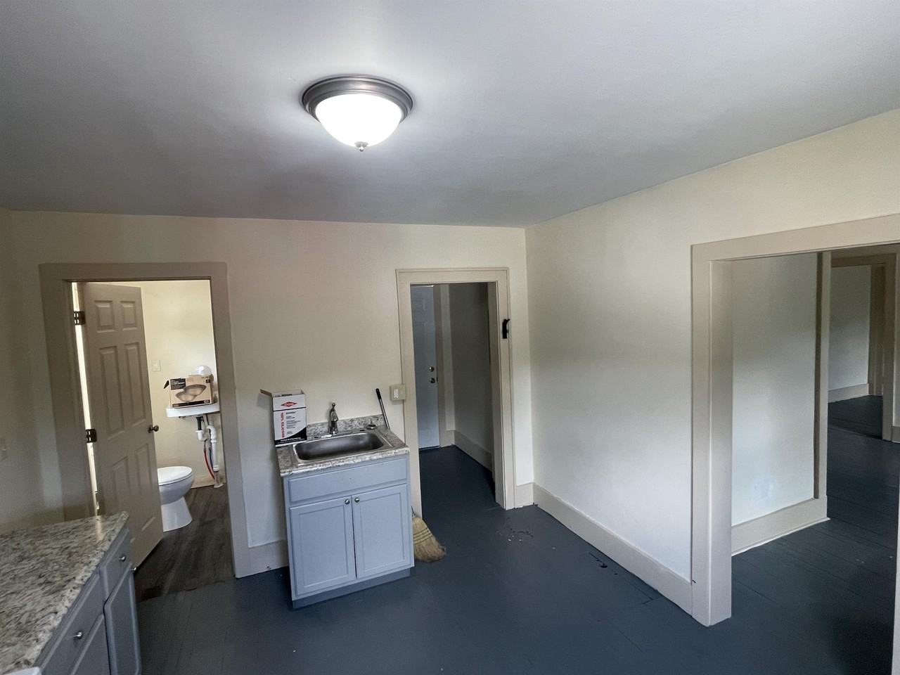 908 Main Street - Photo 3 of 10