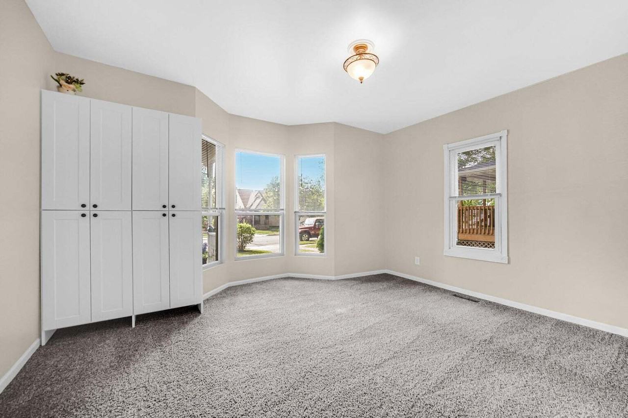 220 Hoffman Street - Photo 2 of 10