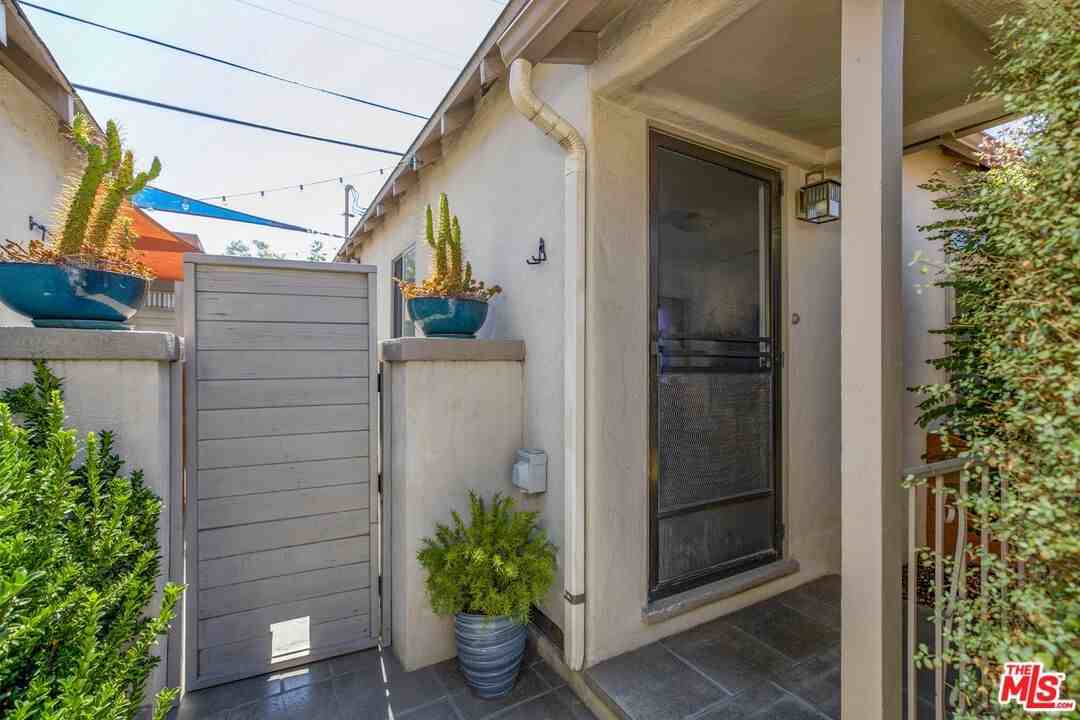 552 Ivy St ##A - Photo 2 of 25
