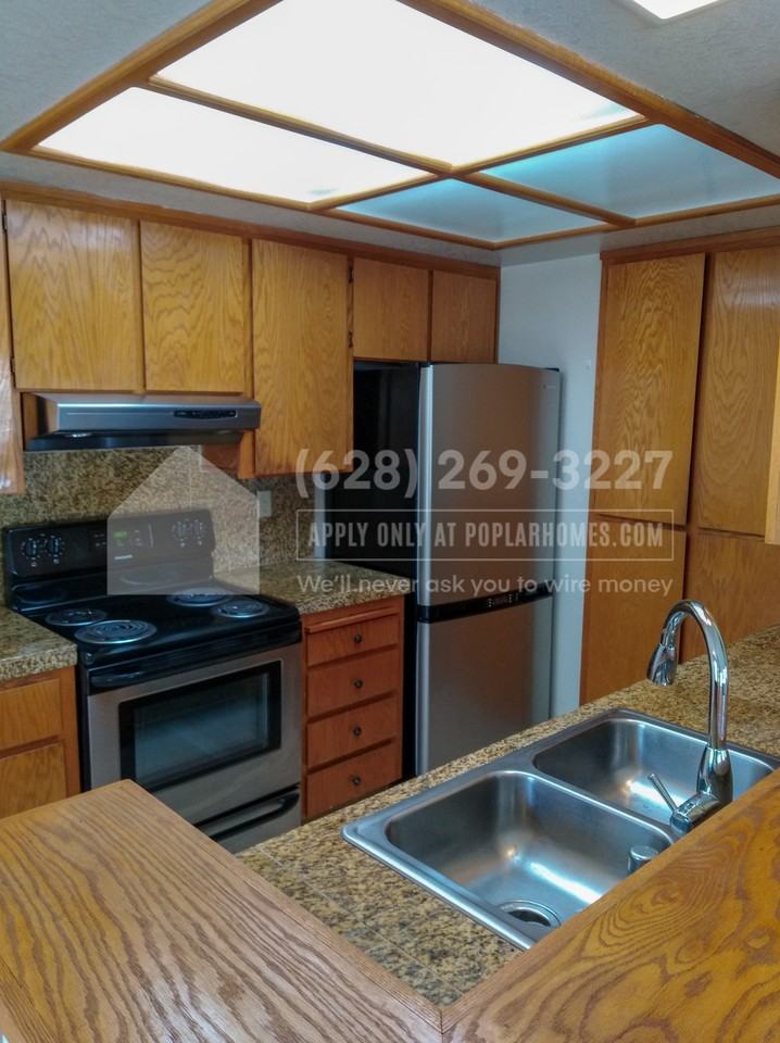 892 Cherry Glen Ter #892 - Photo 3 of 14