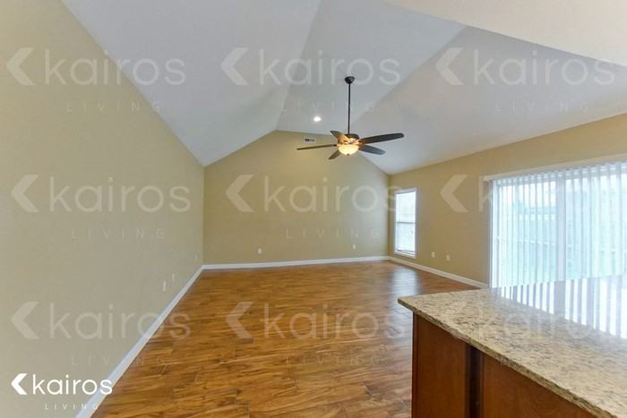 100 Cottonwood Dr - Photo 2 of 22