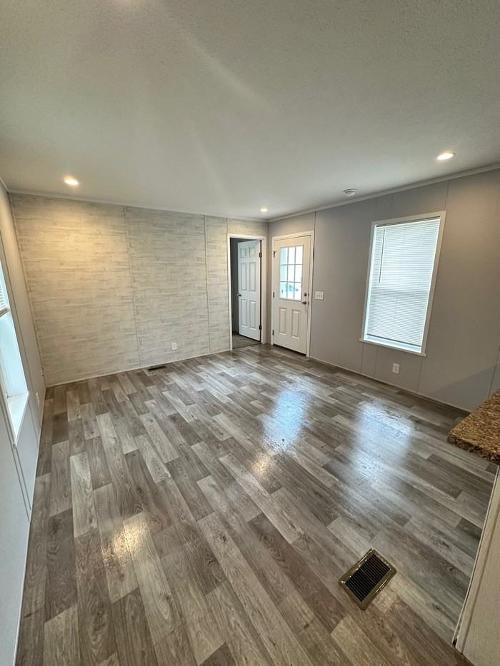 200 Shasteen St #H - Photo 3 of 6