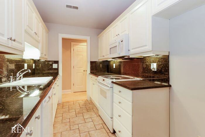 1351 Winterberry Ave - Photo 2 of 18